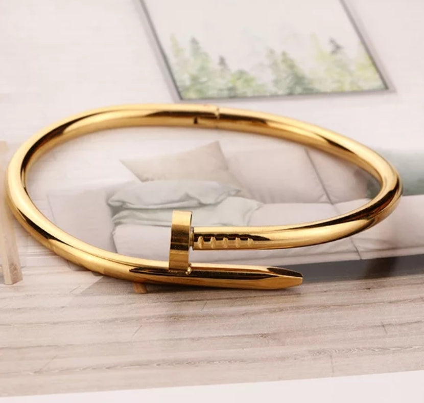 STAINLESS STEEL 18K GOLD PLATED NAIL BRACELET