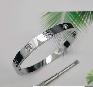 Stainless steel discount cartier love bracelet